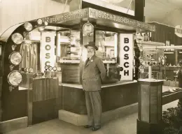 BG_Robert Bosch in front of his stand