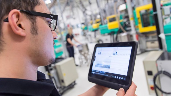 Industria y negocios